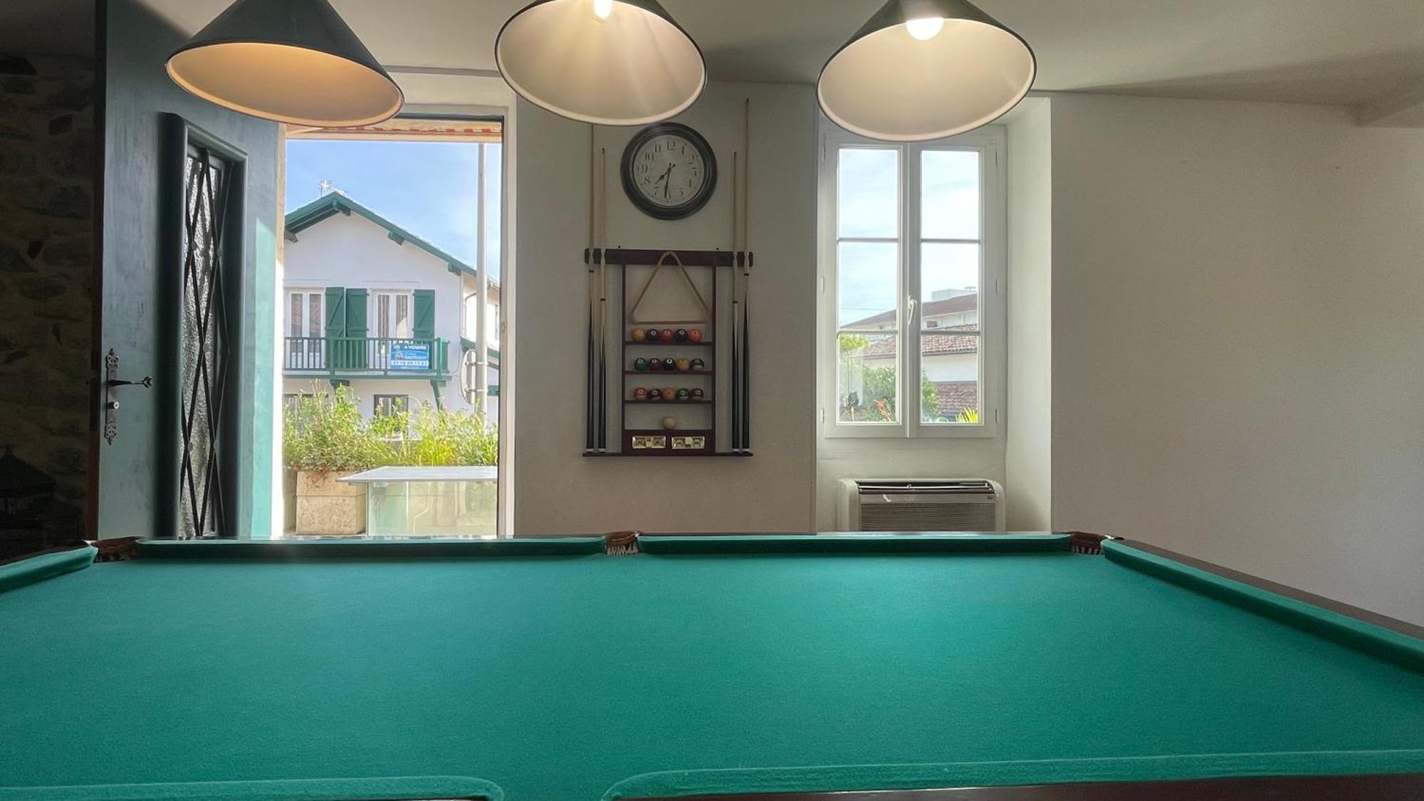 Le Doolies - Holiday Inn Biarritz Dış mekan fotoğraf