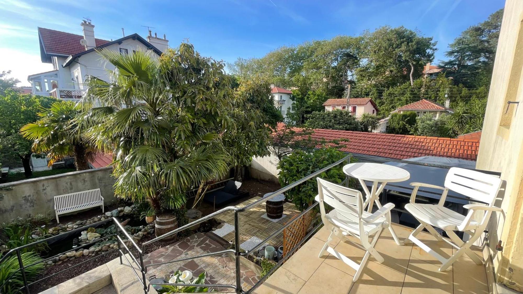 Le Doolies - Holiday Inn Biarritz Dış mekan fotoğraf